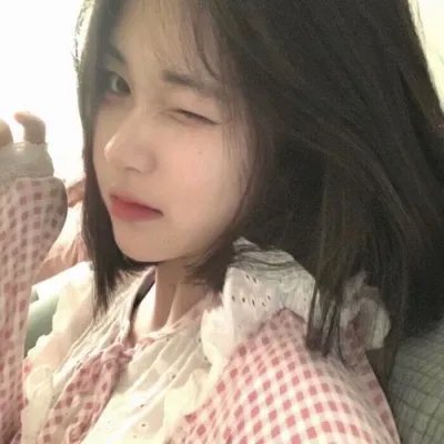 玛丽莲有深黑之眸